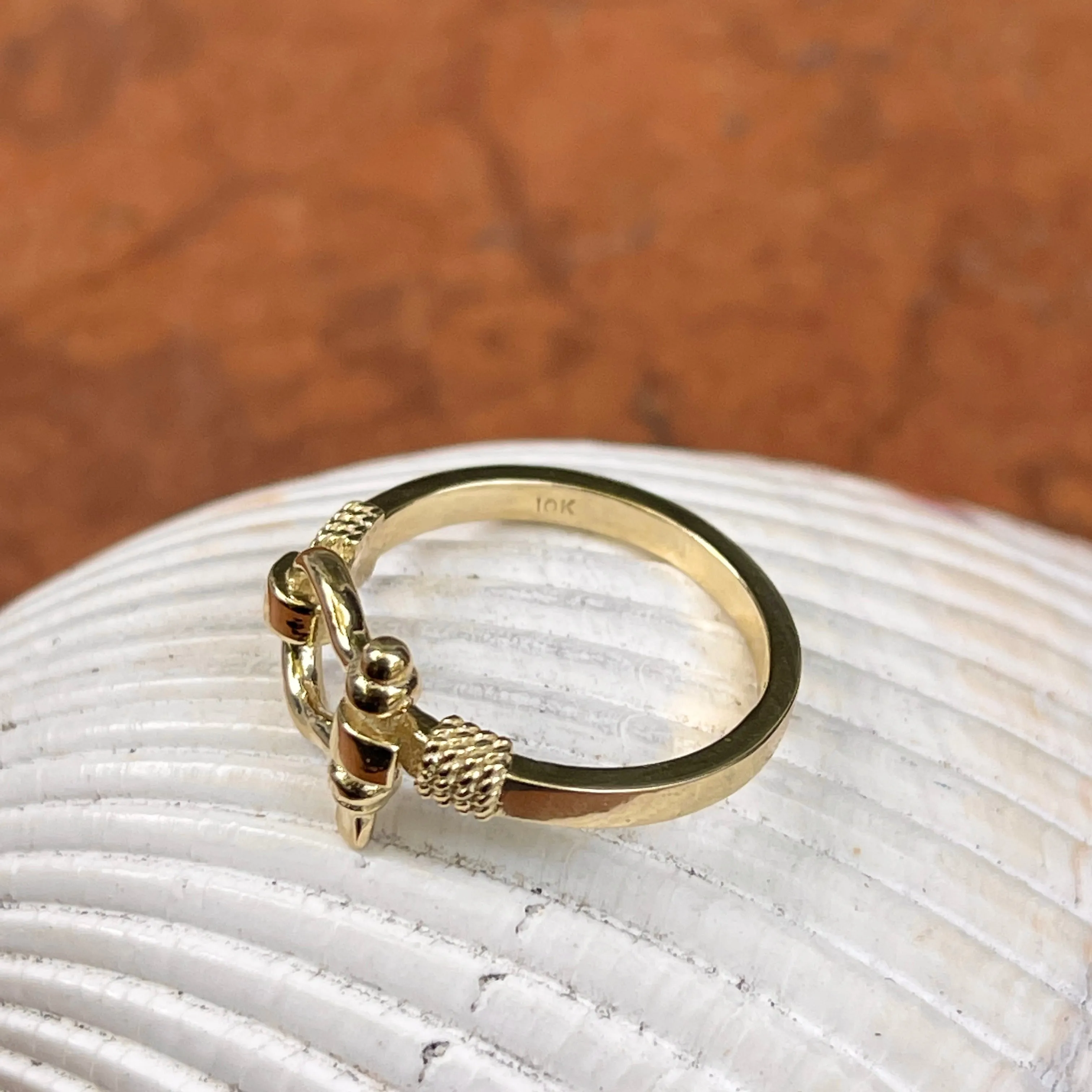 10KT Yellow Gold Shackle Rope Edge Ring