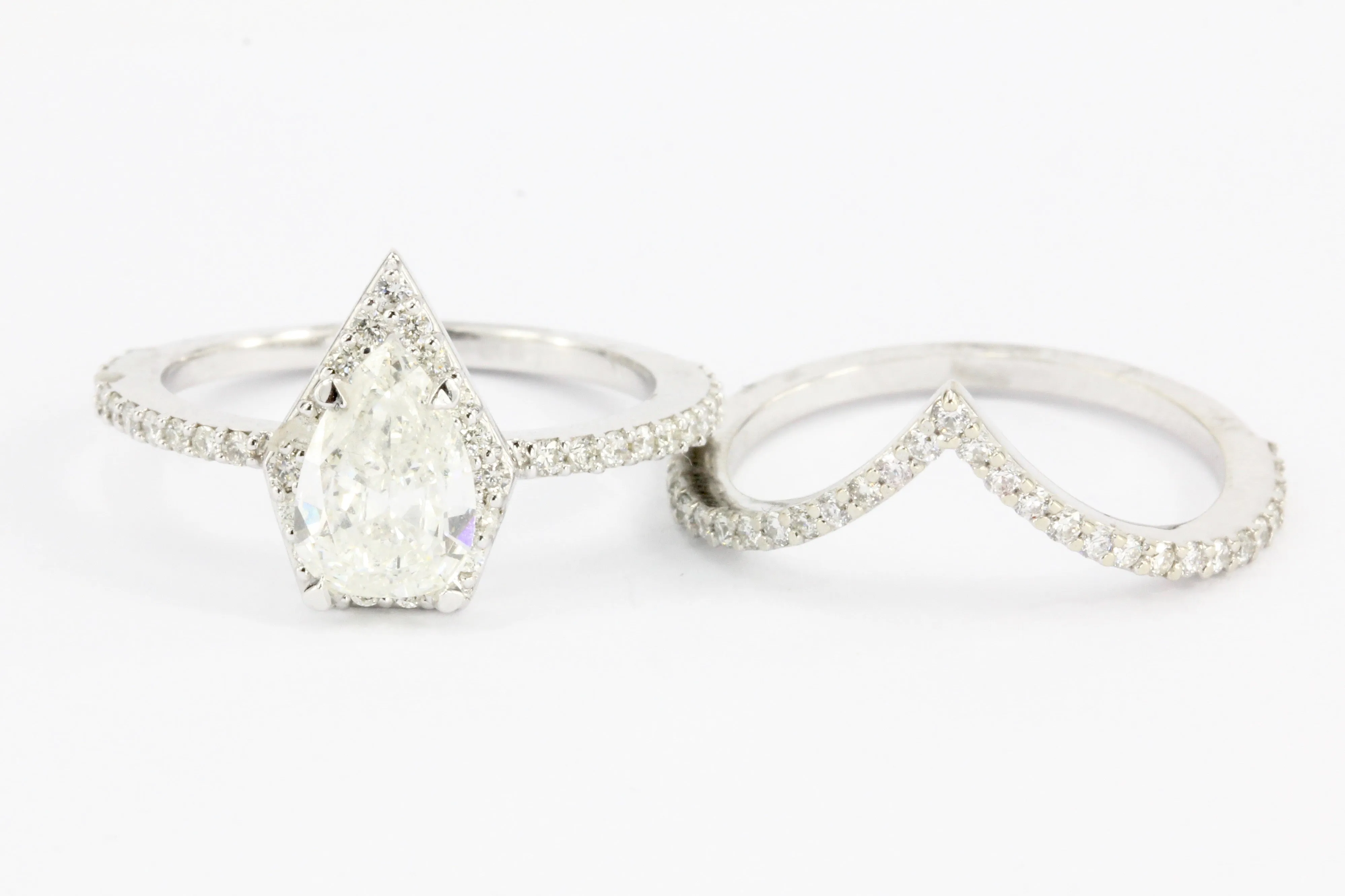 14K White Gold Pear Diamond Halo Engagement Ring w/ Matching Jacket Band Set
