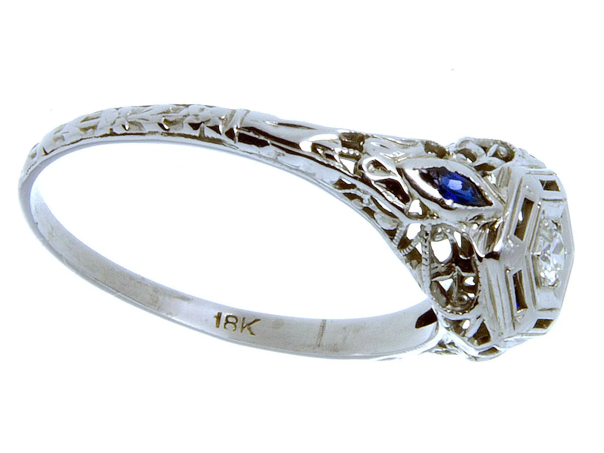 1920s Diamond & Sapphire Filigree Ring