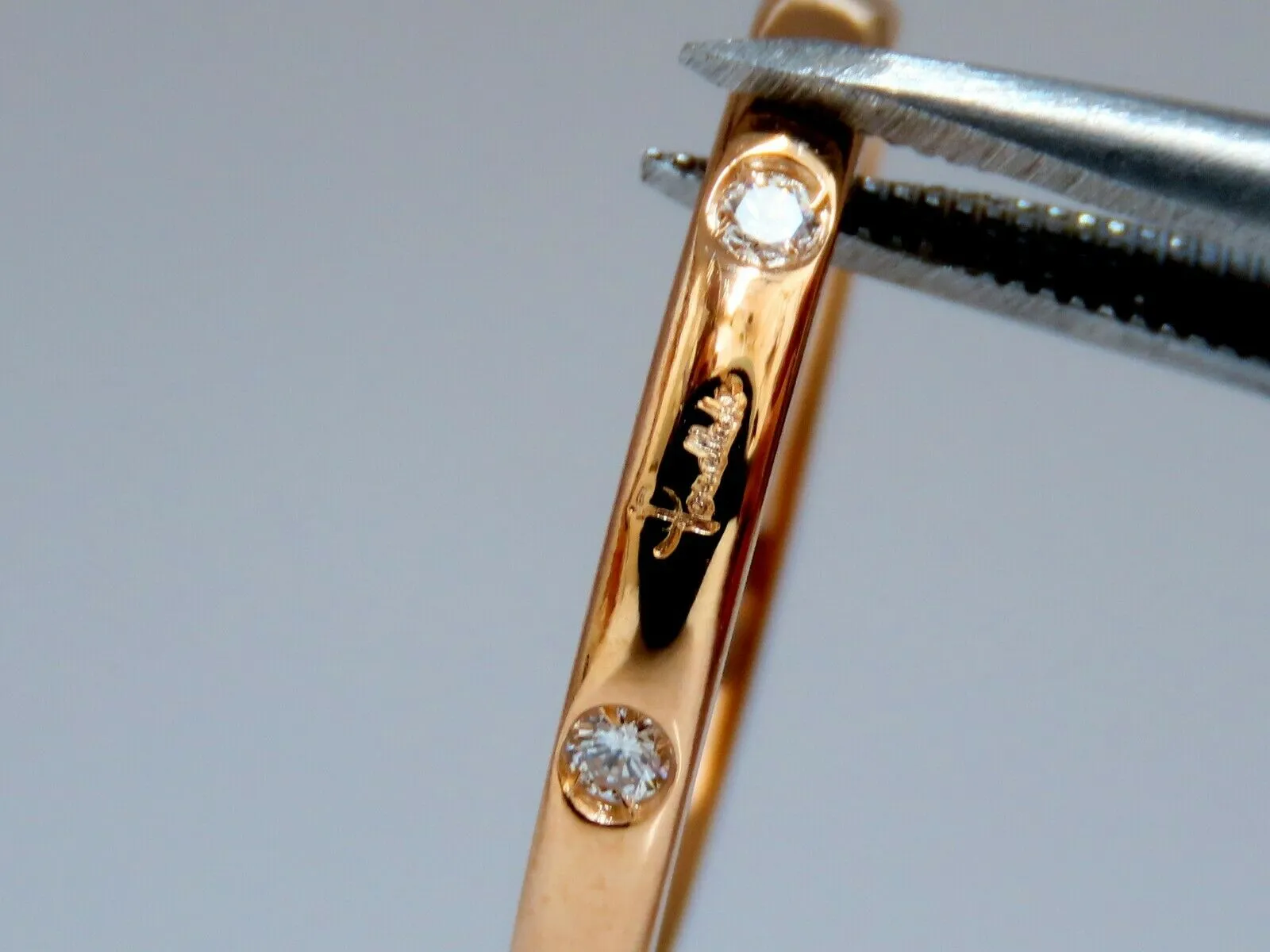 .26ct Round Diamonds Twin Bands Ring 18kt
