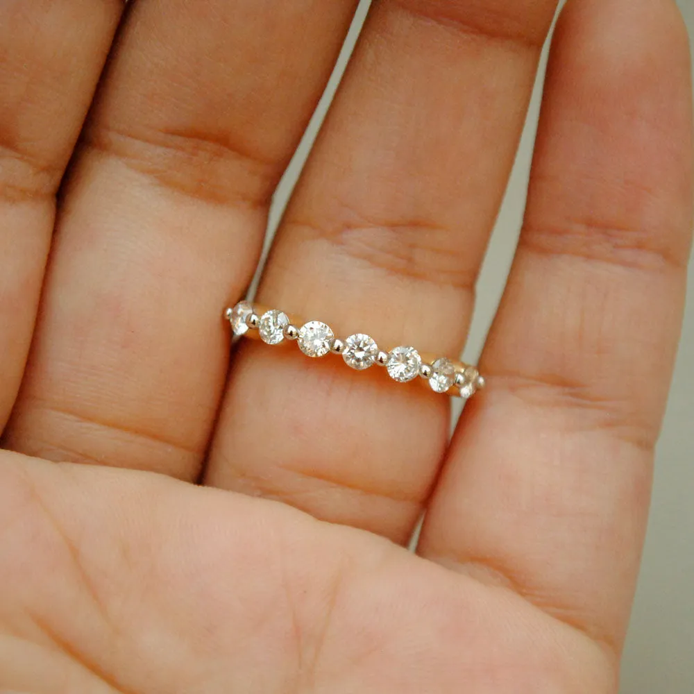 2.6mm Single Prong 7 Diamond Straight Band