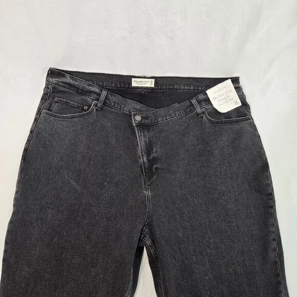 ABERCROMBIE &amp; FITCH The '90s Slim Straight Hi-Rise Black Jeans Size 36/22R NEW!