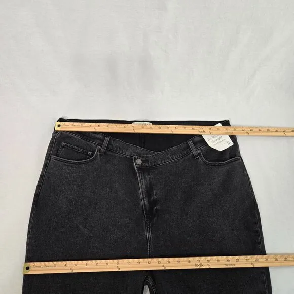 ABERCROMBIE &amp; FITCH The '90s Slim Straight Hi-Rise Black Jeans Size 36/22R NEW!