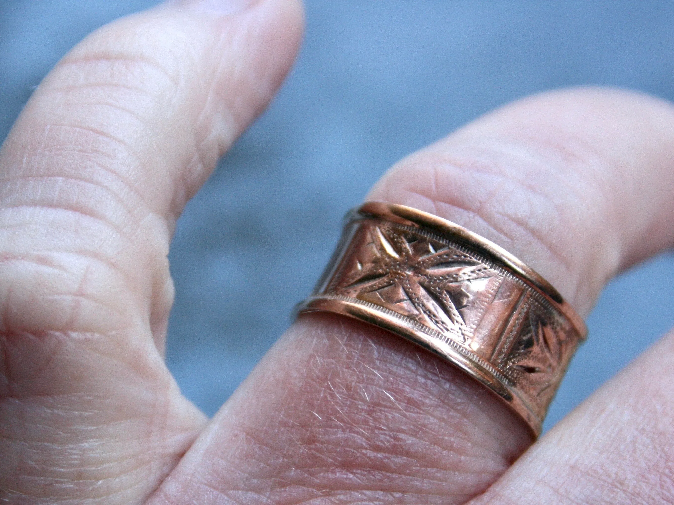 Antique 10K Rose Gold Engraved Wedding Band.