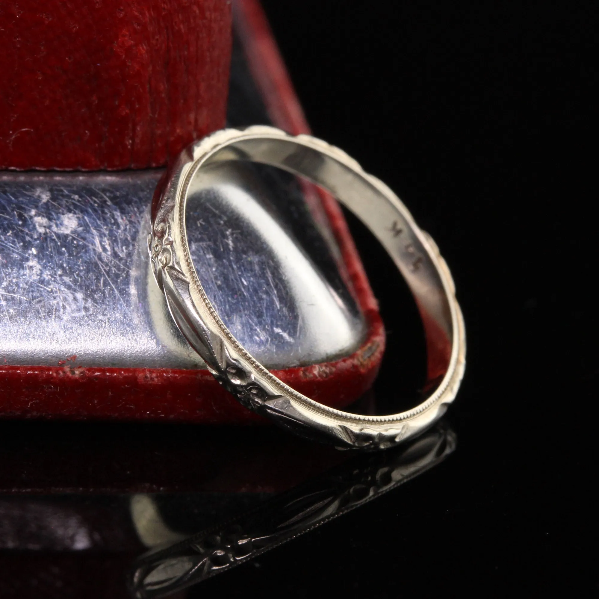 Antique Art Deco 14K White Gold Engraved Wedding Band - Size 5 1/4