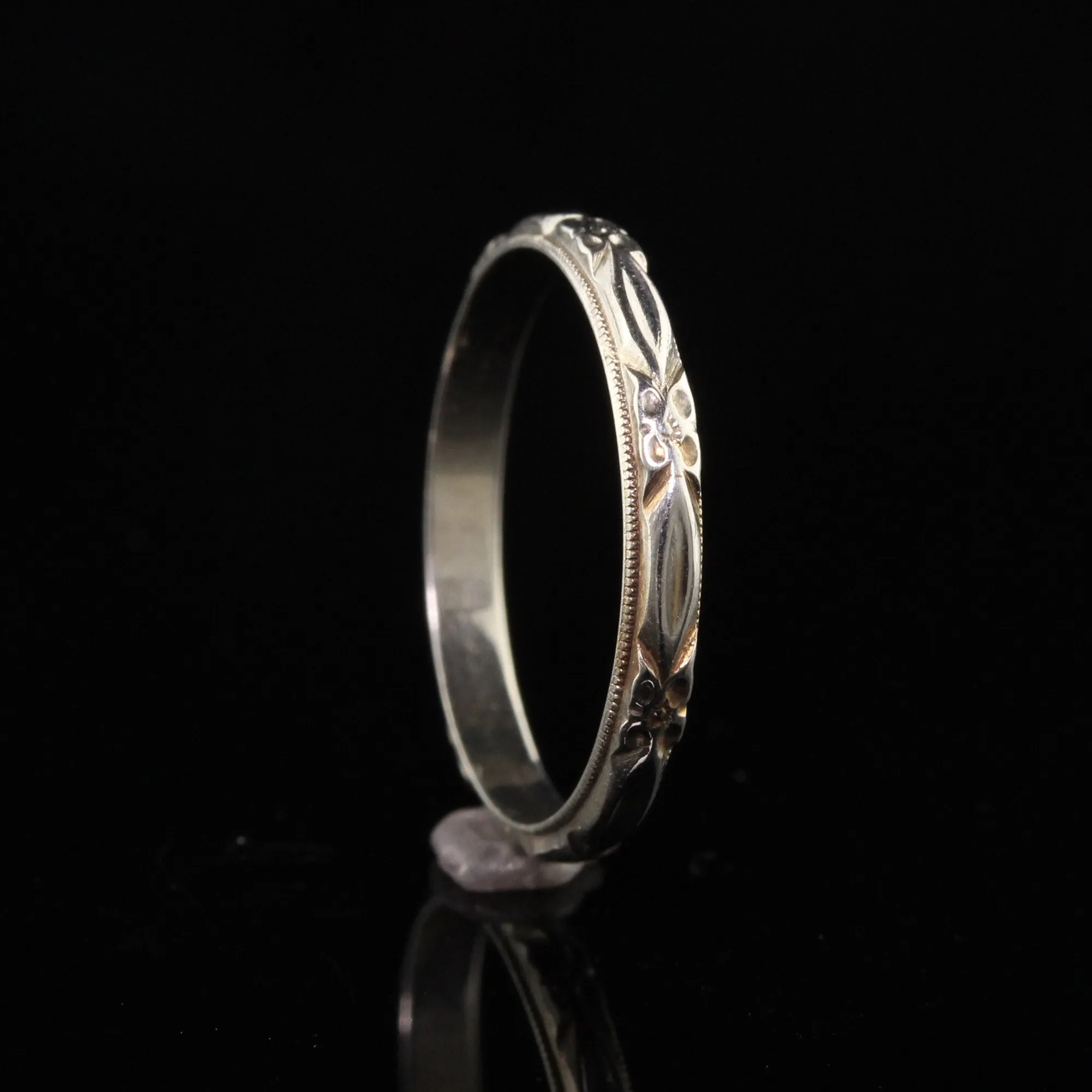 Antique Art Deco 14K White Gold Engraved Wedding Band - Size 5 1/4