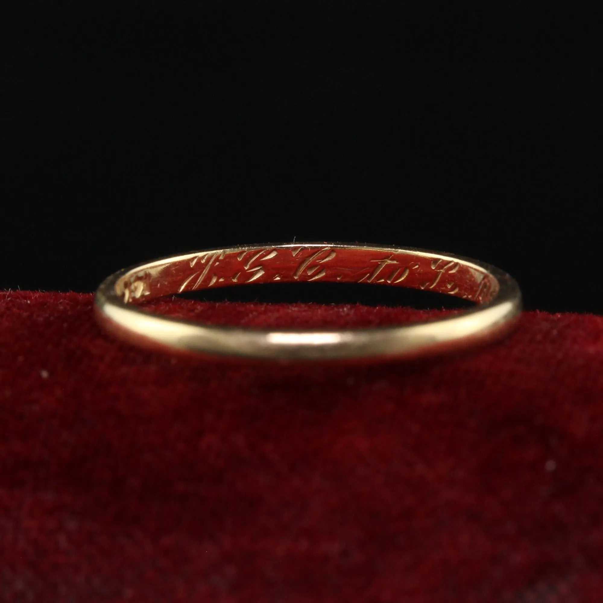 Antique Art Deco 14K Yellow Gold Thin Classic Engraved Wedding Band - Size 7