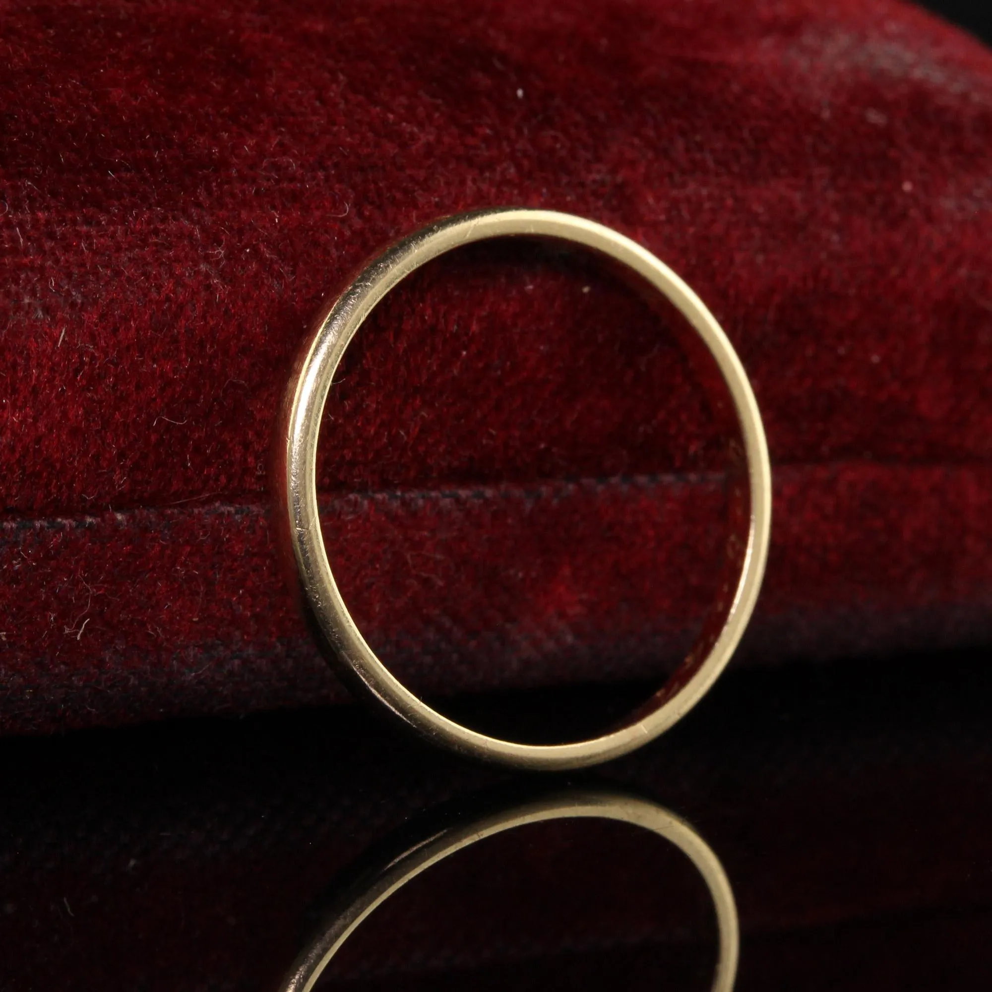 Antique Art Deco 14K Yellow Gold Thin Classic Engraved Wedding Band - Size 7