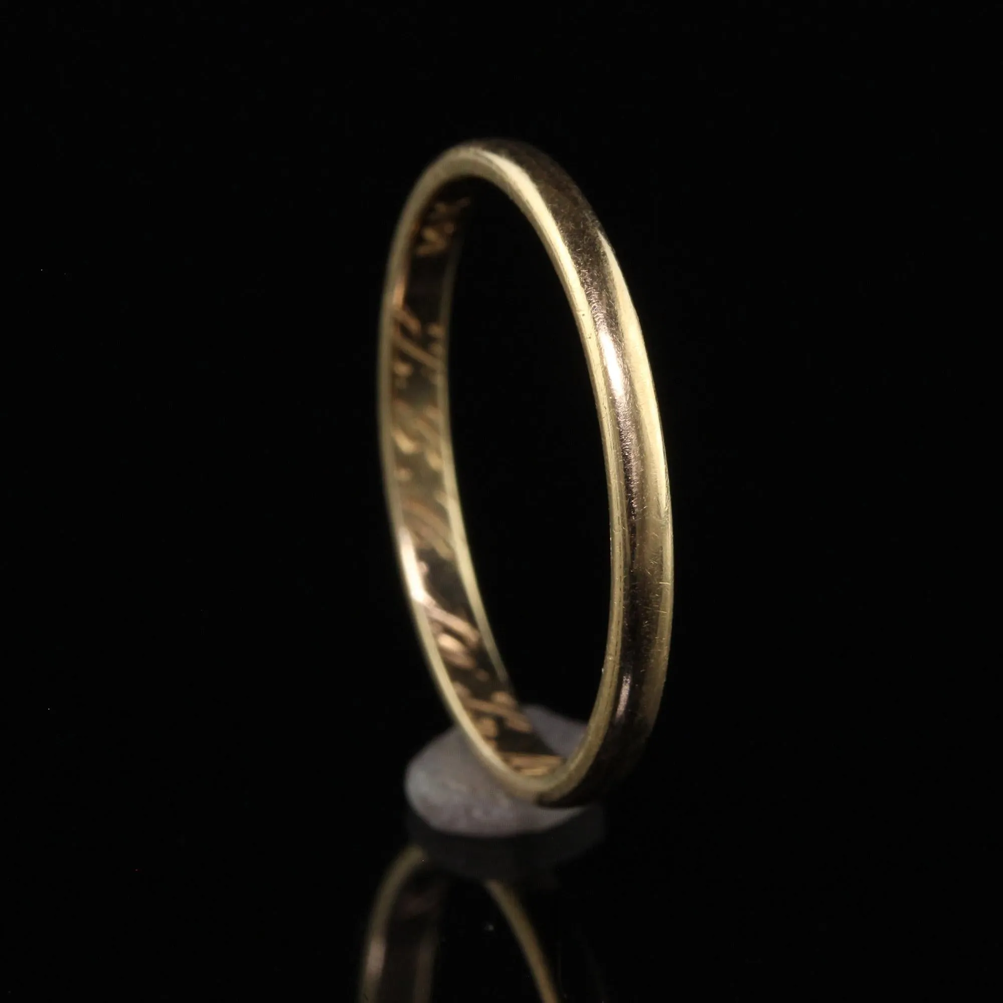 Antique Art Deco 14K Yellow Gold Thin Classic Engraved Wedding Band - Size 7