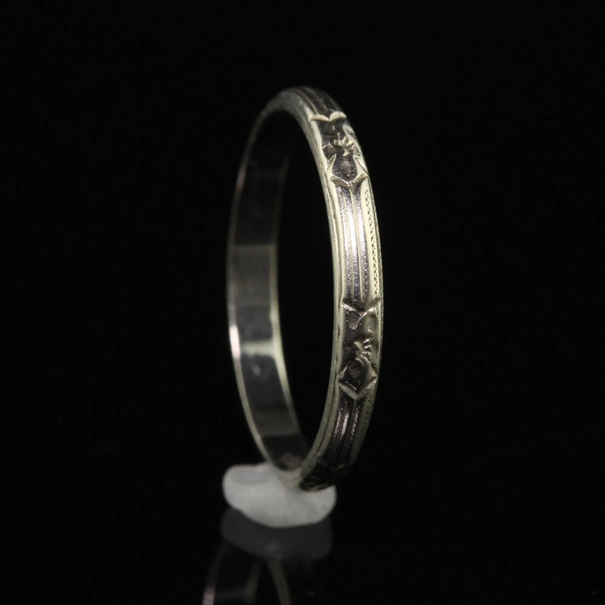 Antique Art Deco 18K White Gold Engraved Wedding Band - Size 5 1/2