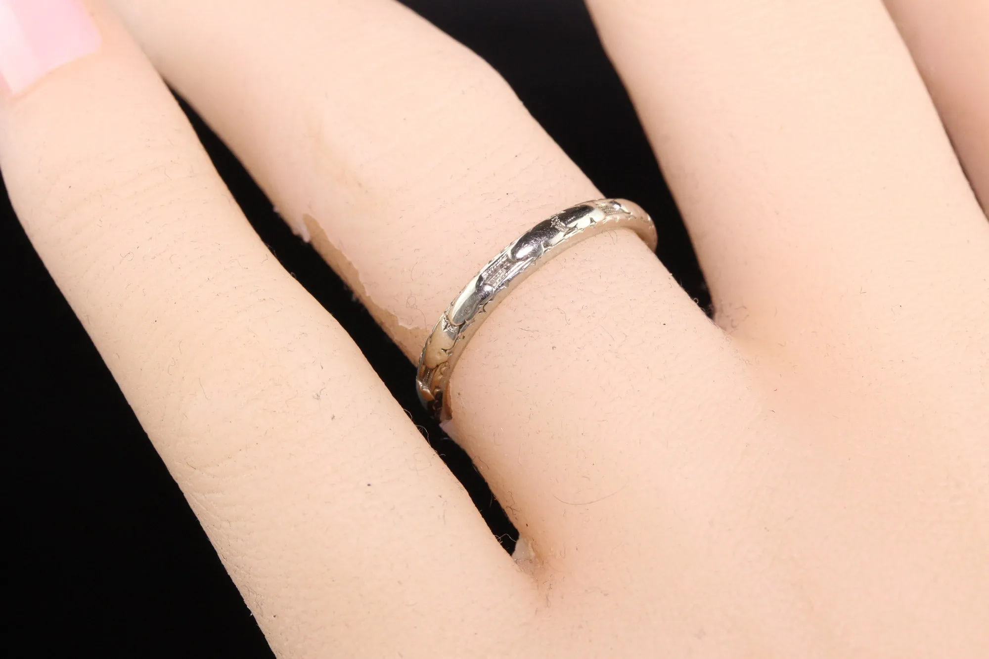 Antique Art Deco 18K White Gold Engraved Wedding Band - Size 6