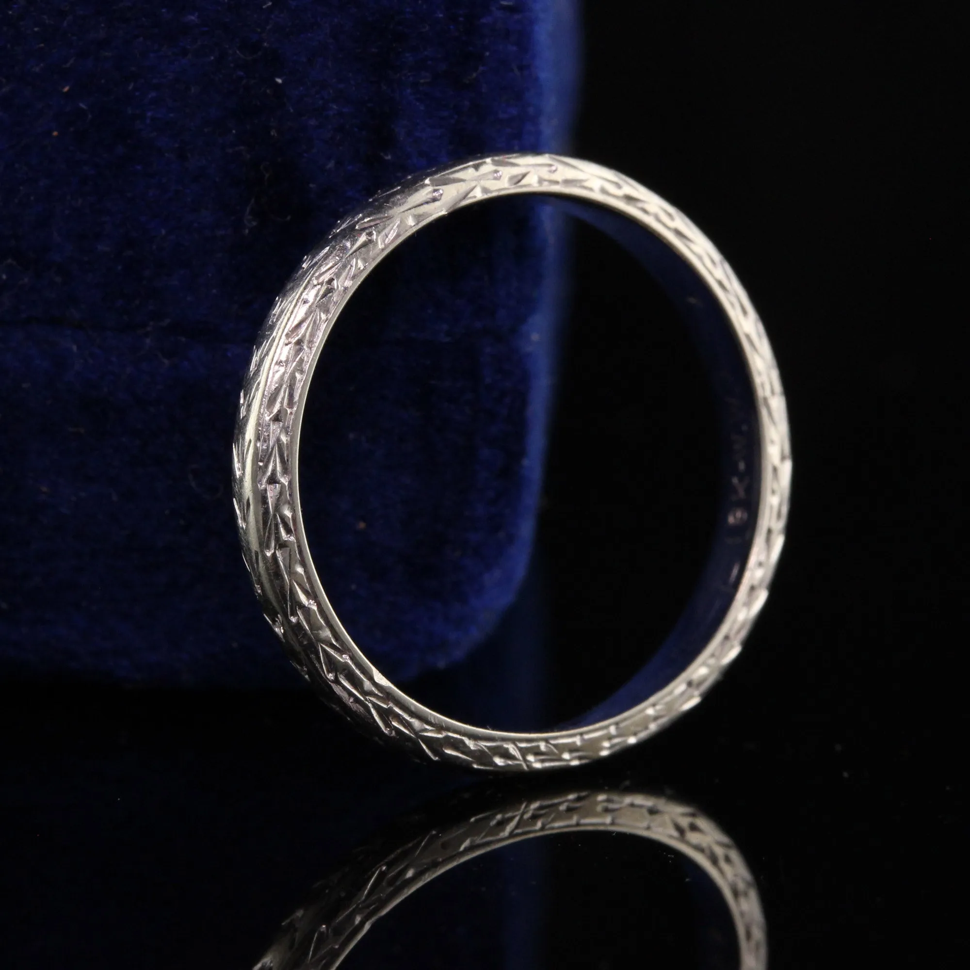 Antique Art Deco 18K White Gold Engraved Wedding Band - Size 6