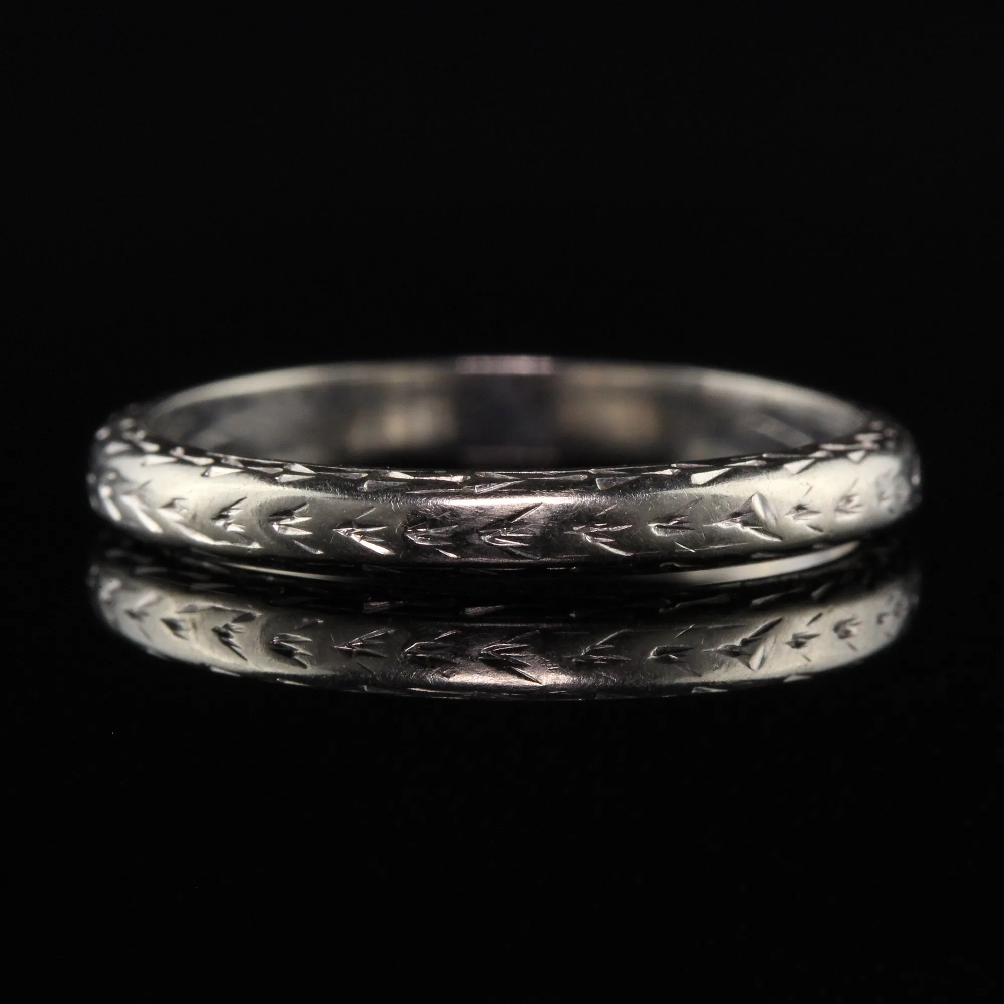 Antique Art Deco 18K White Gold Engraved Wedding Band - Size 6