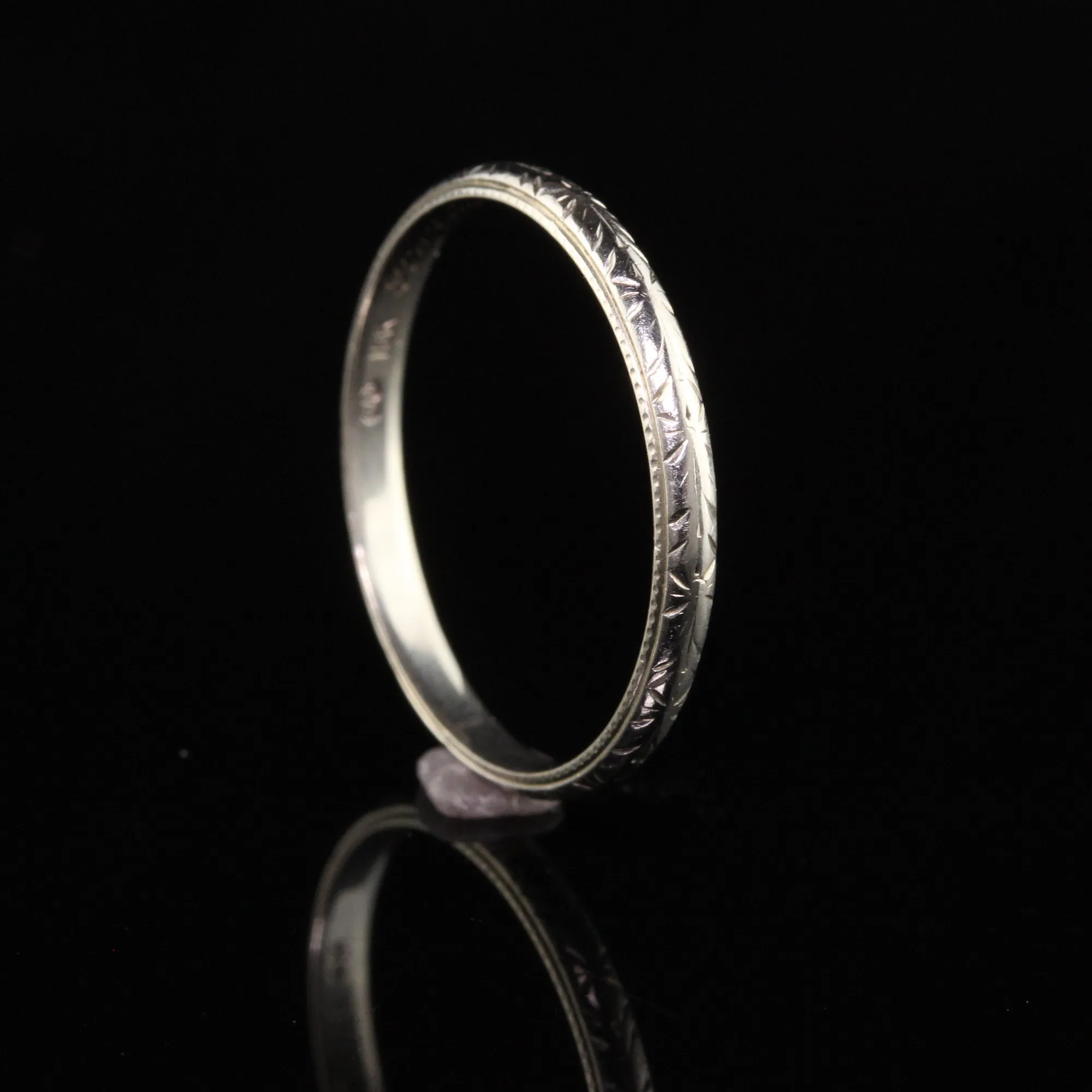 Antique Art Deco 18K White Gold Engraved Wedding Band - Size 9 1/2