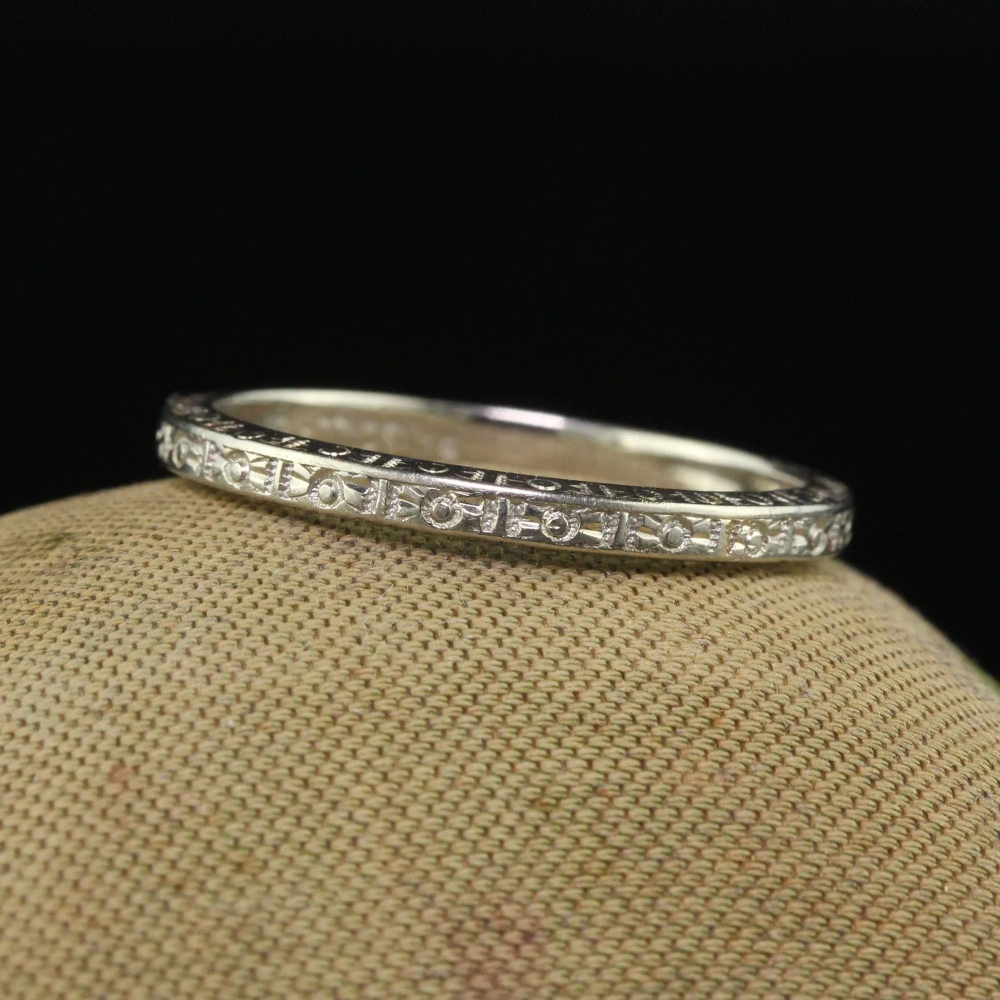 Antique Art Deco 18K White Gold Priscilla Engraved Wedding Band - Size 6 3/4