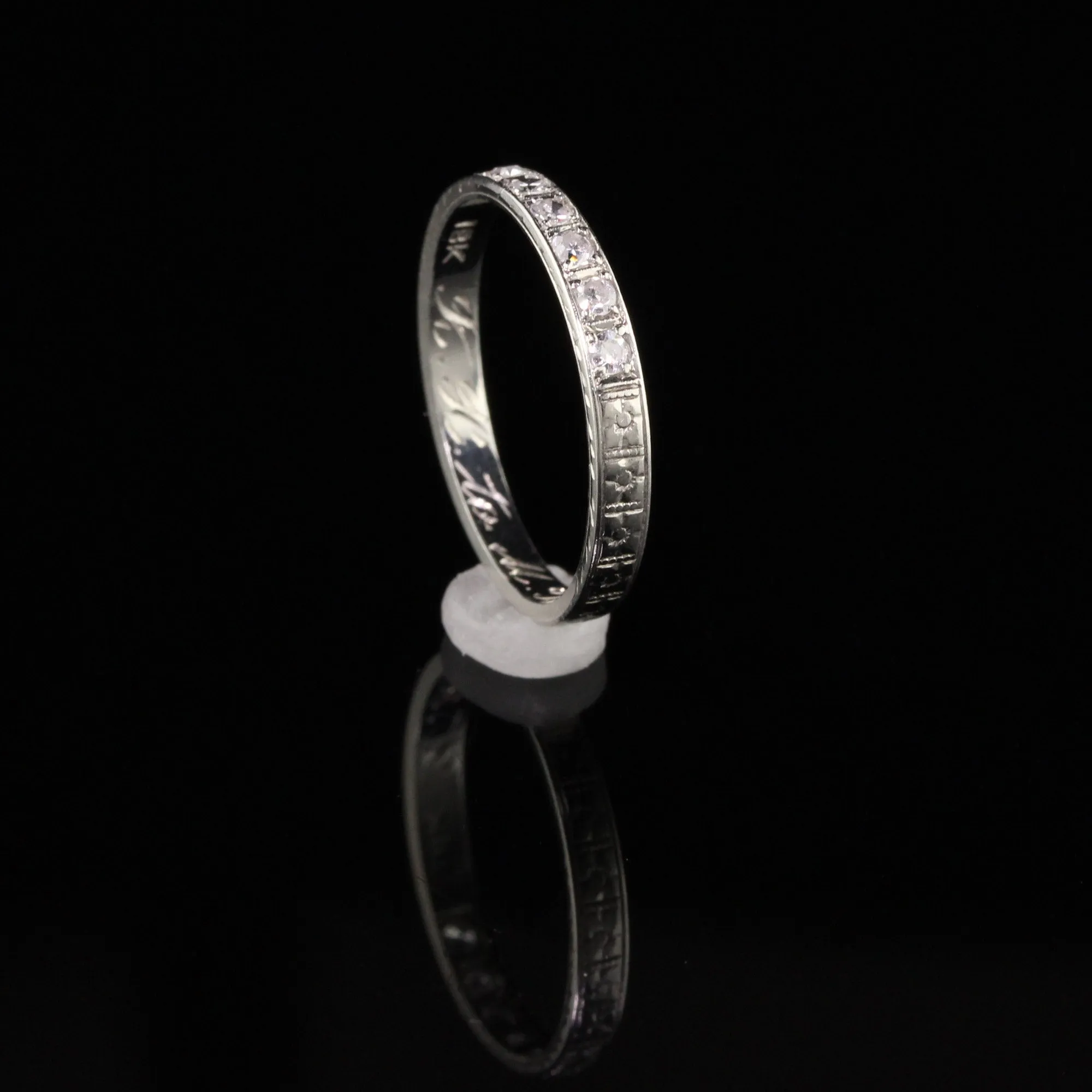 Antique Art Deco 18K White Gold Single Cut Engraved Wedding Band