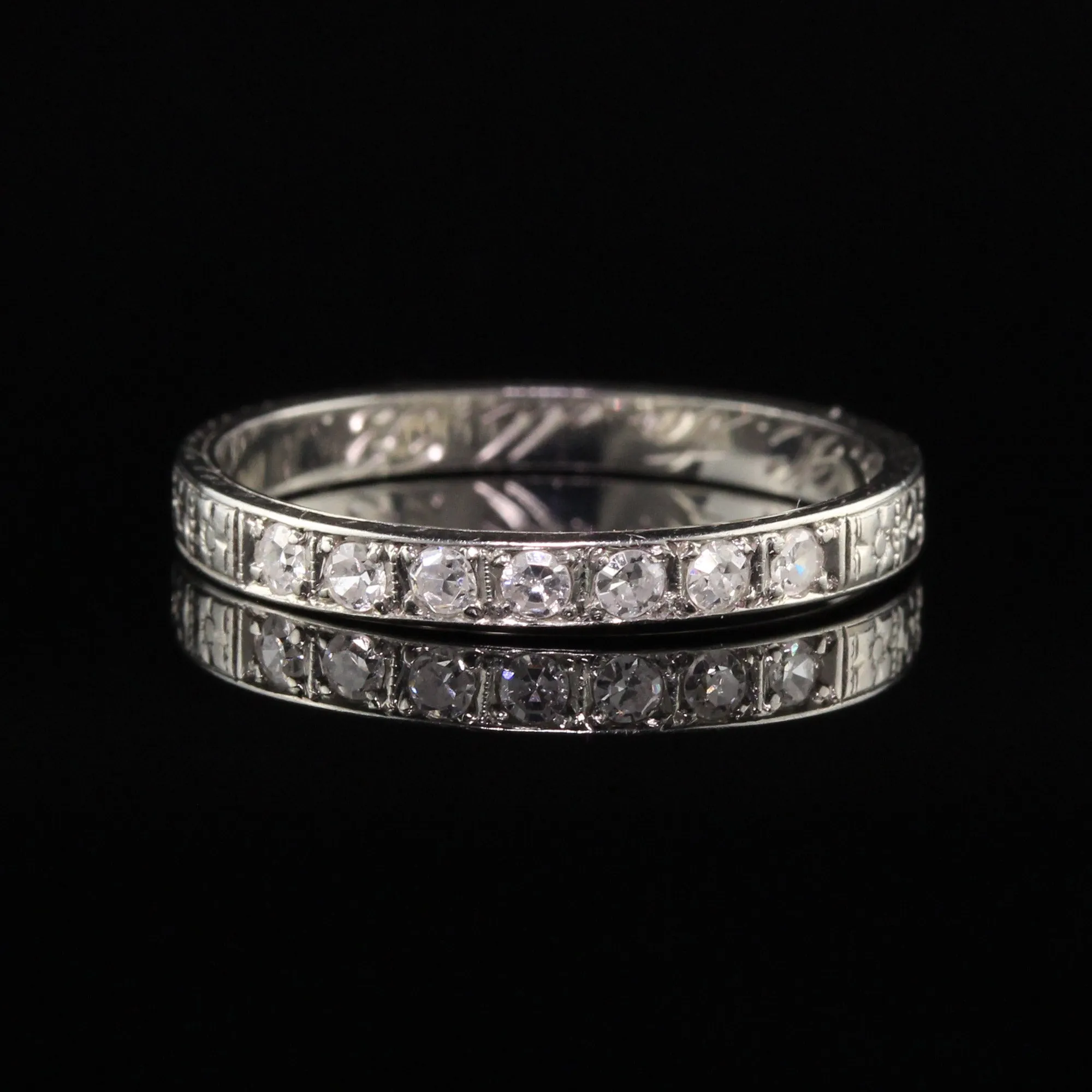 Antique Art Deco 18K White Gold Single Cut Engraved Wedding Band