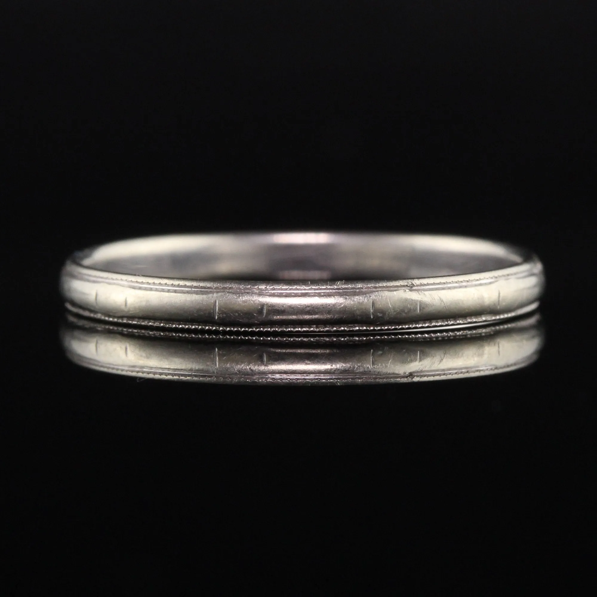 Antique Art Deco 18K White Gold Wood Engraved Wedding Band - Size 6 1/2