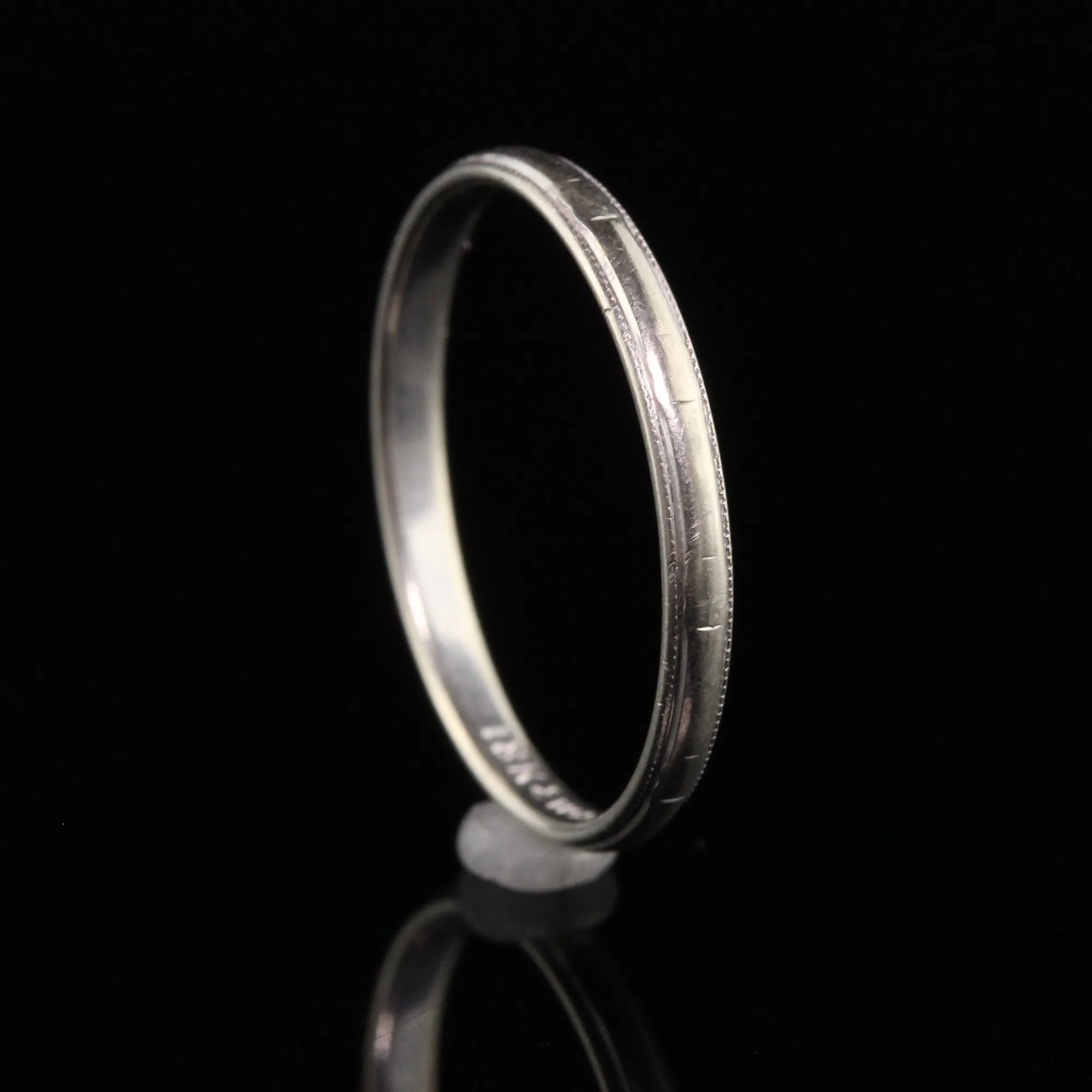 Antique Art Deco 18K White Gold Wood Engraved Wedding Band - Size 6 1/2