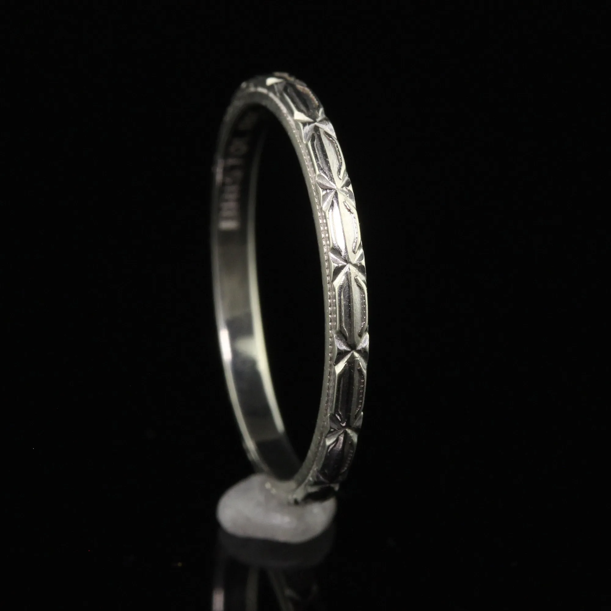 Antique Art Deco Bristol 18K White Gold Engraved Wedding Band - Size 6 3/4
