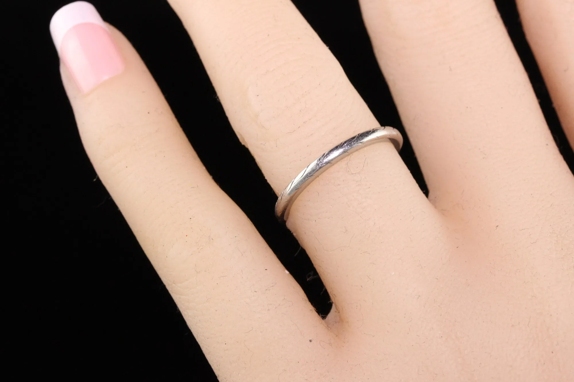 Antique Art Deco Orange Blossom Platinum Engraved Wedding Band - Size 6