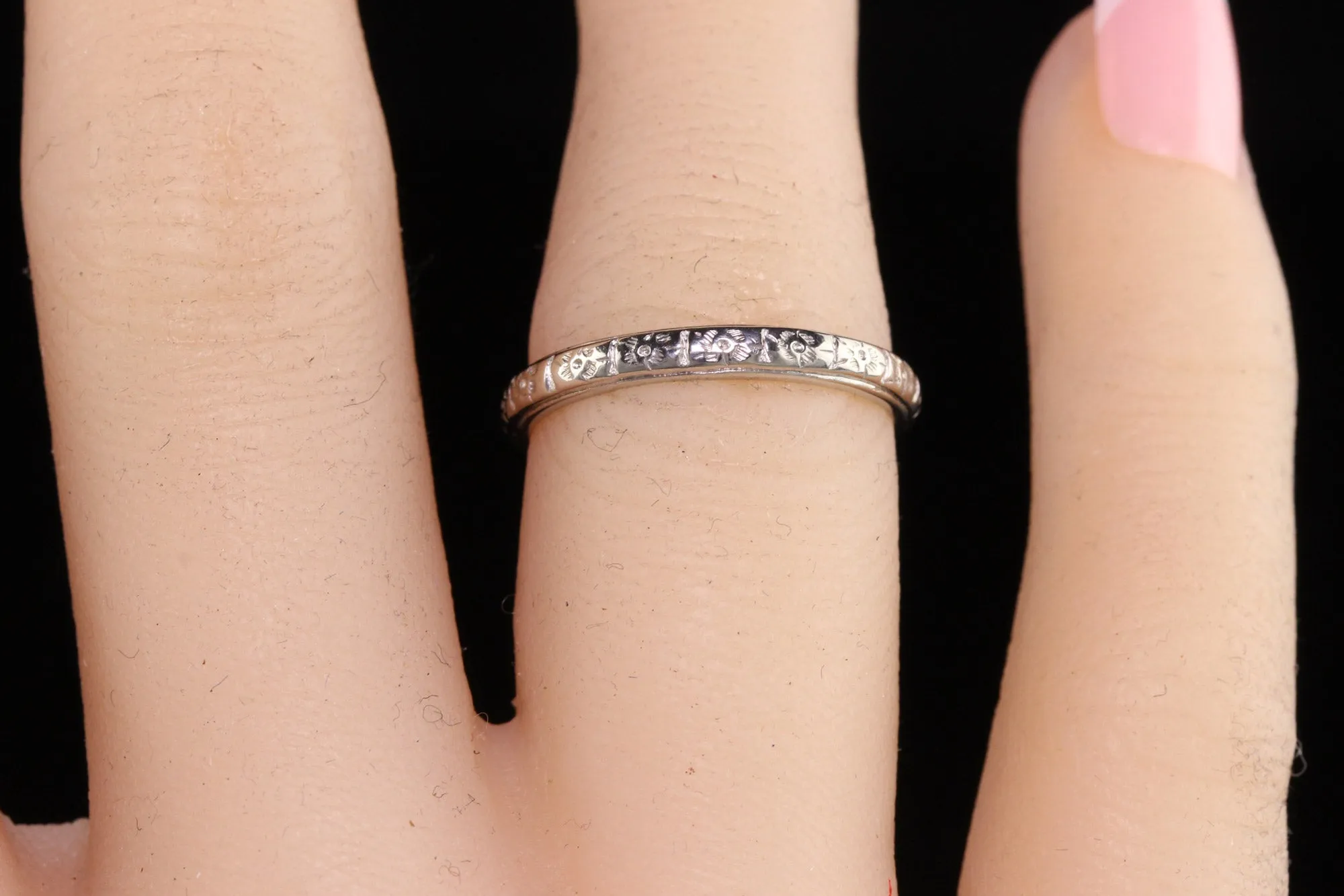 Antique Art Deco Platinum Blossom Engraved Wedding Band - Size 6 1/4