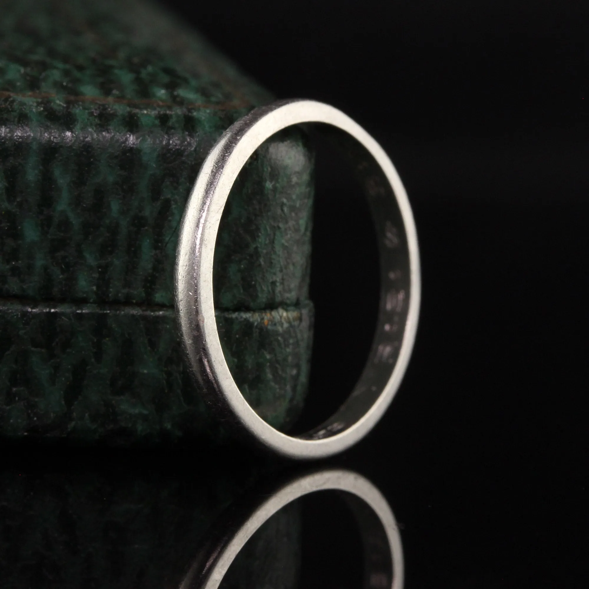 Antique Art Deco Platinum Classic Plain Engraved Wedding Band - Size 6