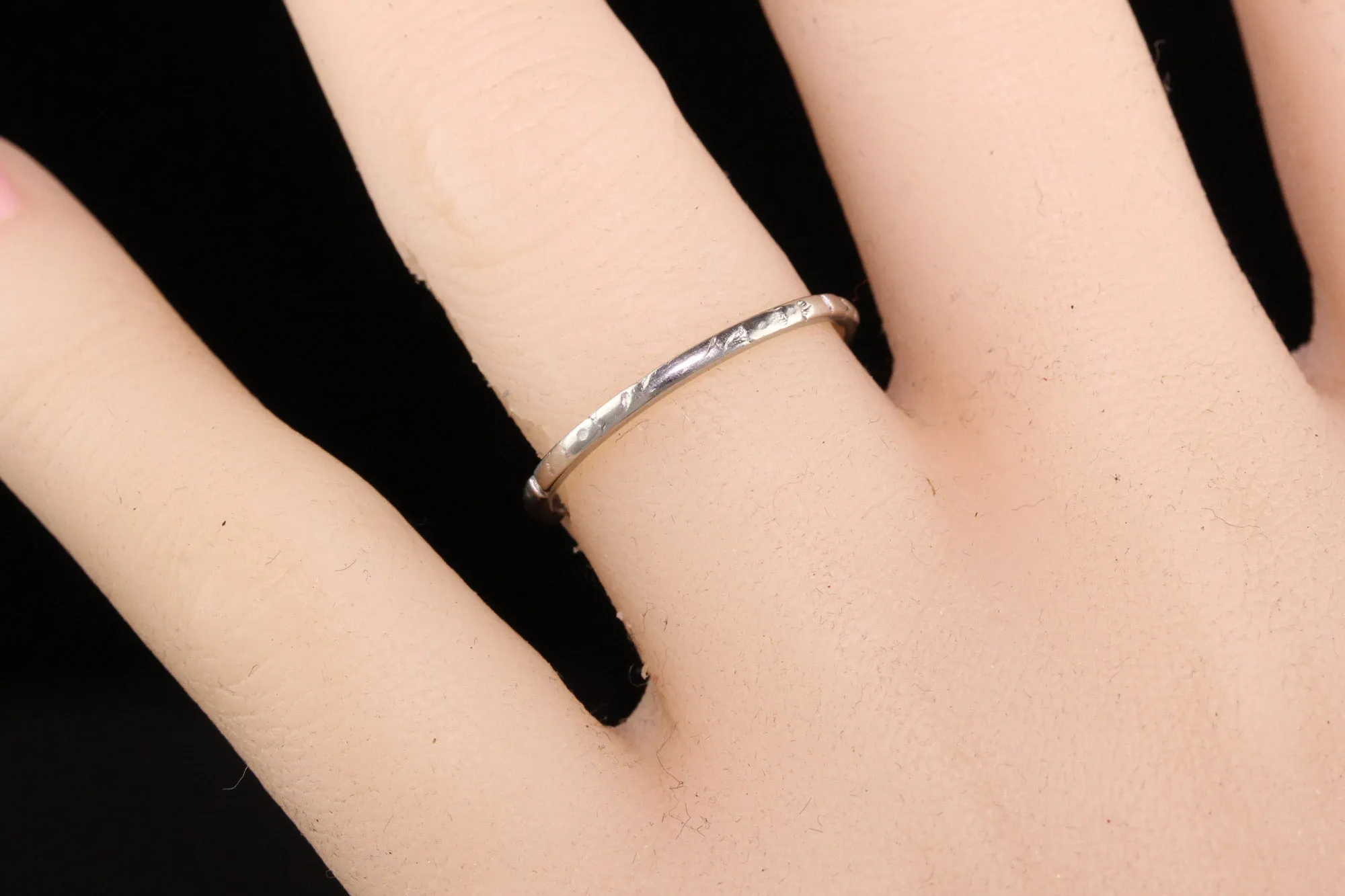 Antique Art Deco Tiffany and Co Platinum Engraved Wedding Band - Size 7 1/4