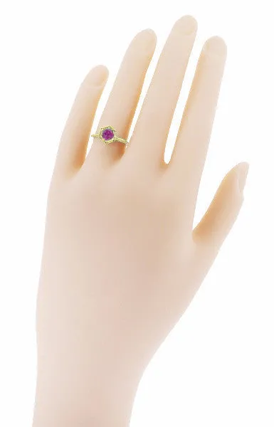 Art Deco 1.20 Carat Rhodolite Garnet Engraved Hexagon Filigree Engagement Ring in 14K Yellow Gold