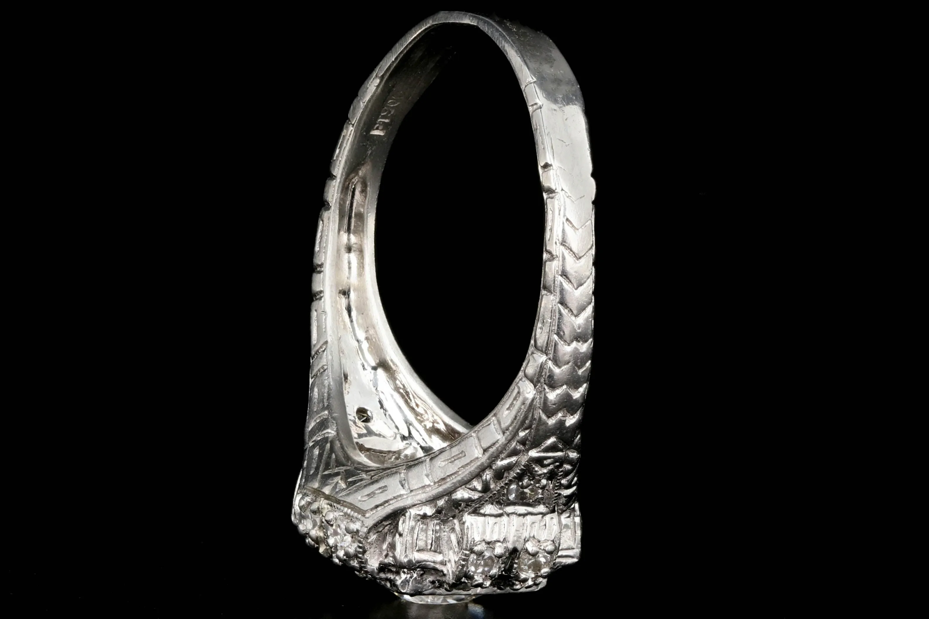 Art Deco Platinum 1.06 Carat Center Old European Cut Diamond Engagement Ring GIA Certified