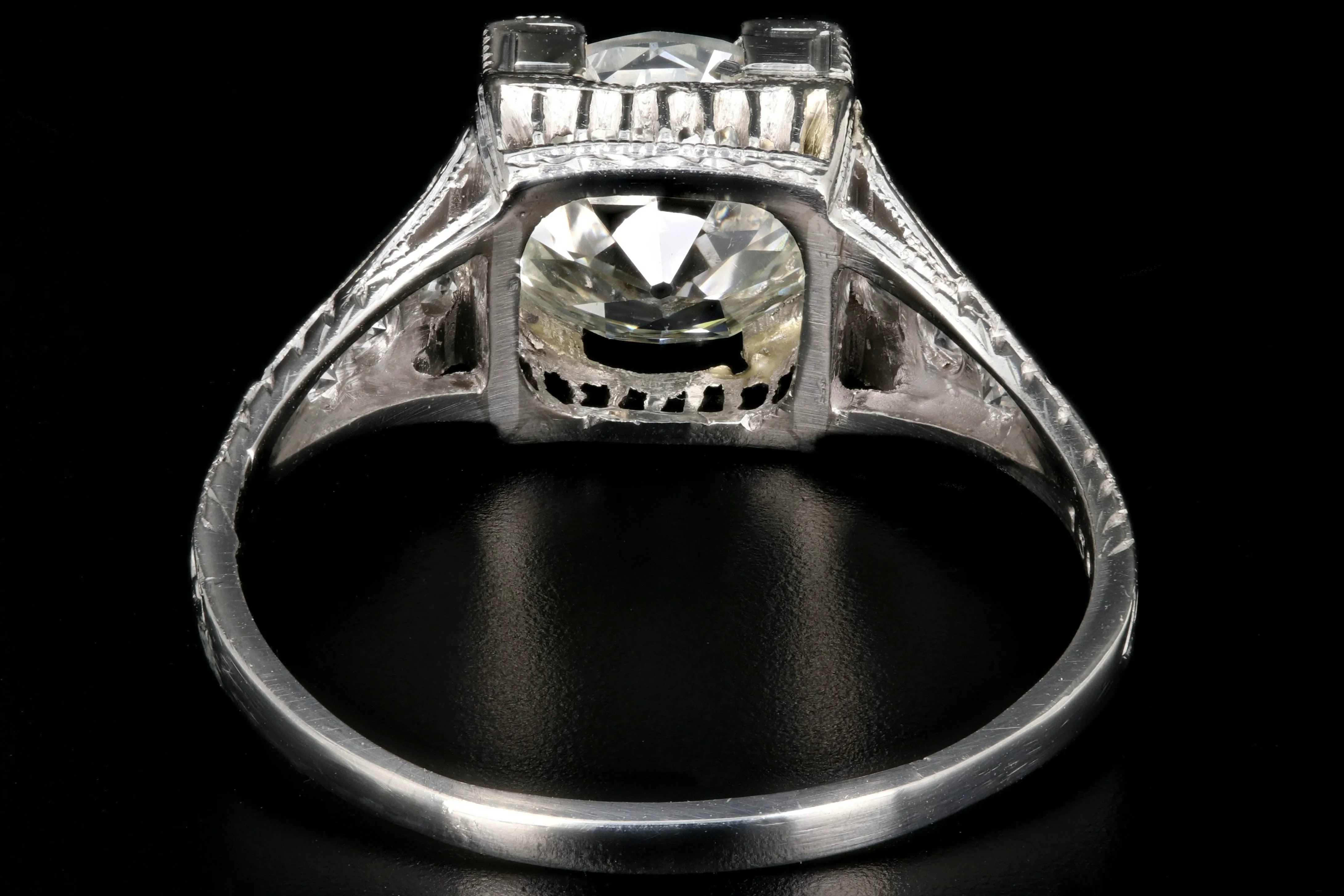 Art Deco Platinum 2.02 Carat Old European Cut Diamond Ring GIA Certified