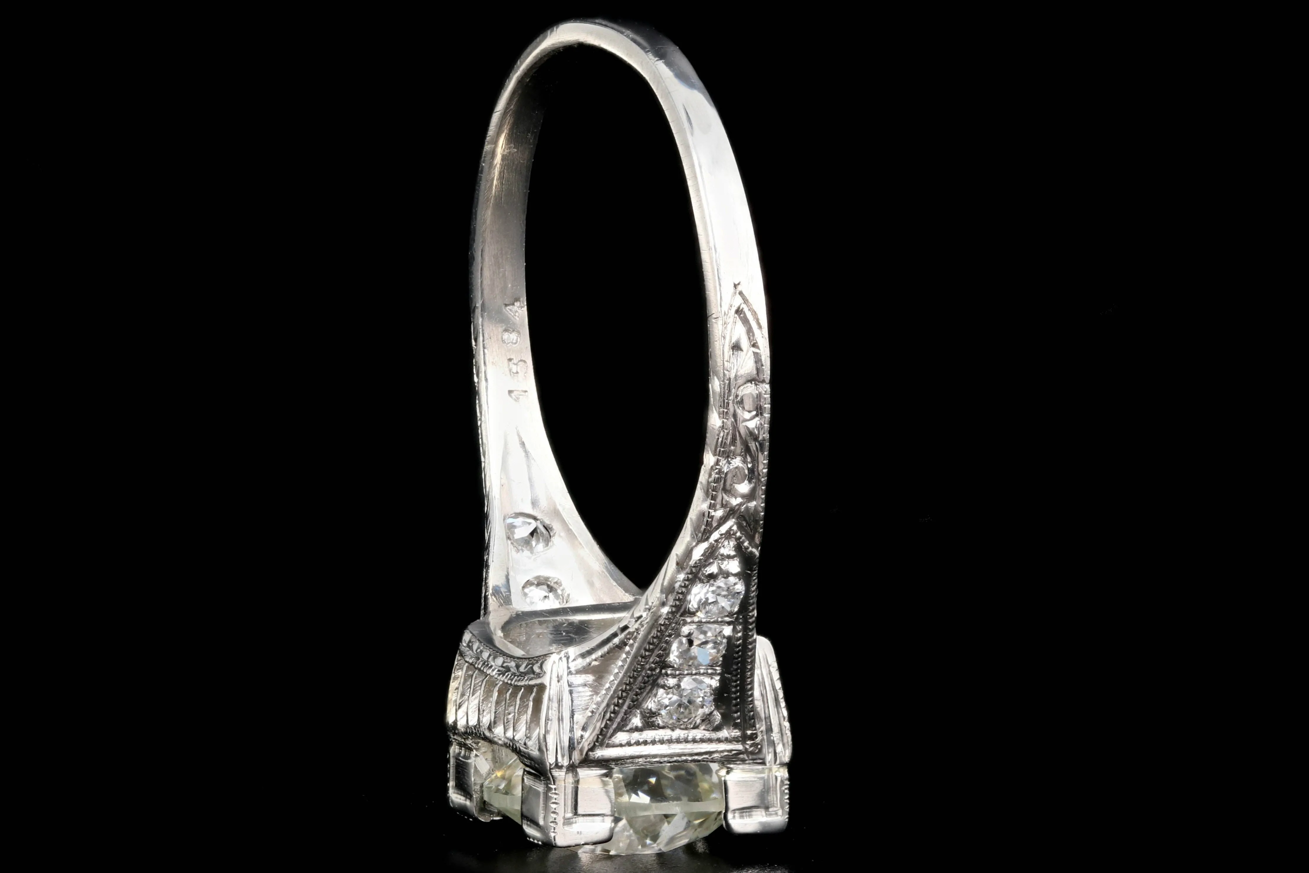 Art Deco Platinum 2.02 Carat Old European Cut Diamond Ring GIA Certified