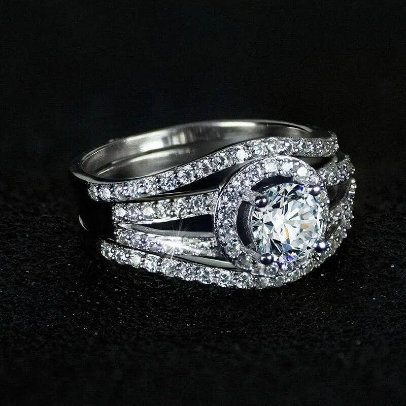 Beautiful 3-Piece Diamond Bridal Ring Set