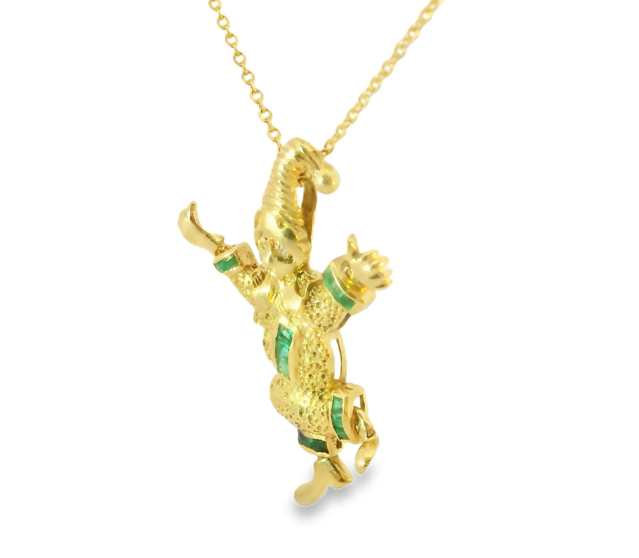 Beautiful Estate 18K Yellow Gold Emerald Clown Jester Movable Part Pendant