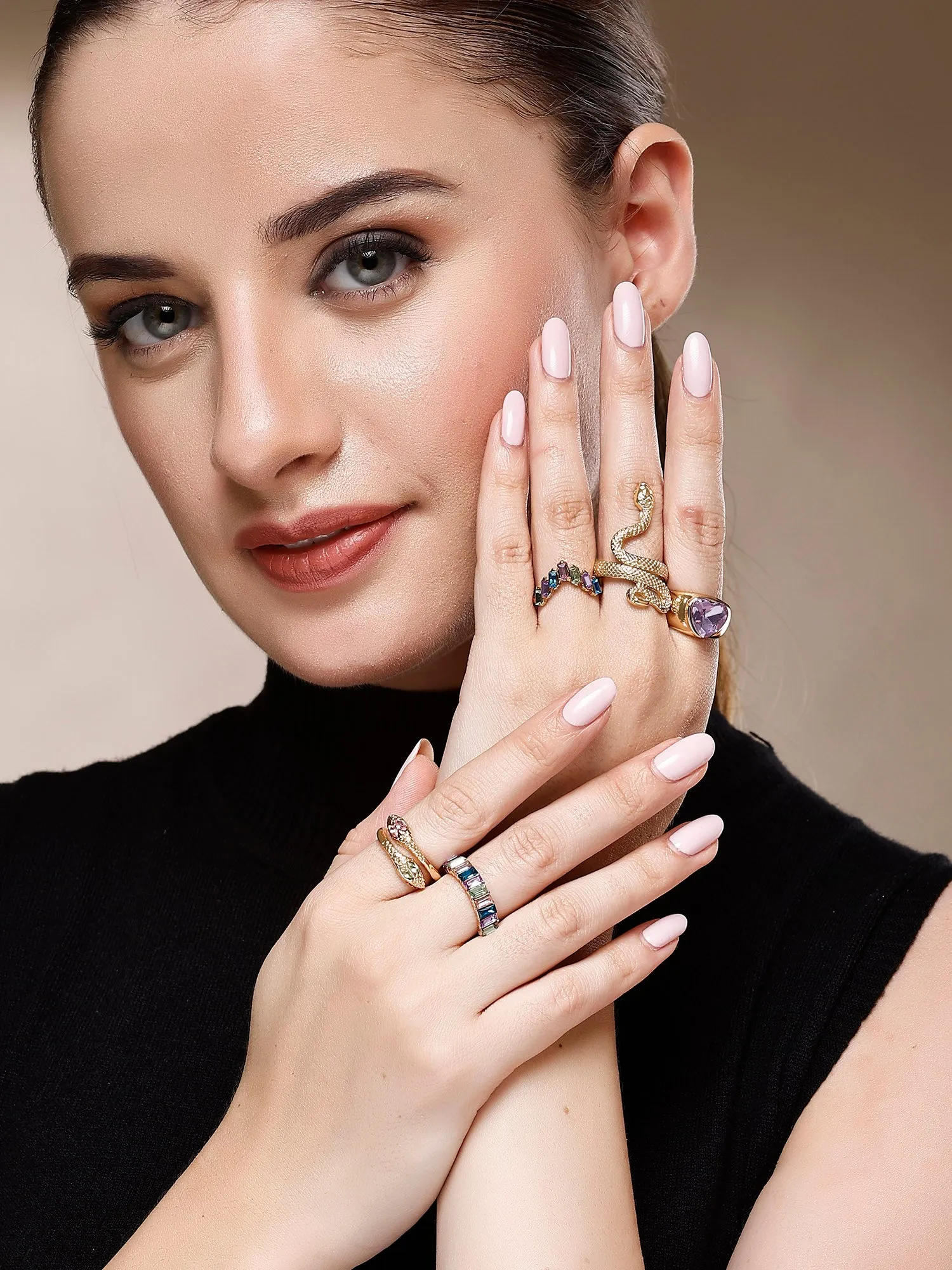 Bohey by KARATCART Set of 5 Gold-Plated Boho Midi Finger Rings for Women