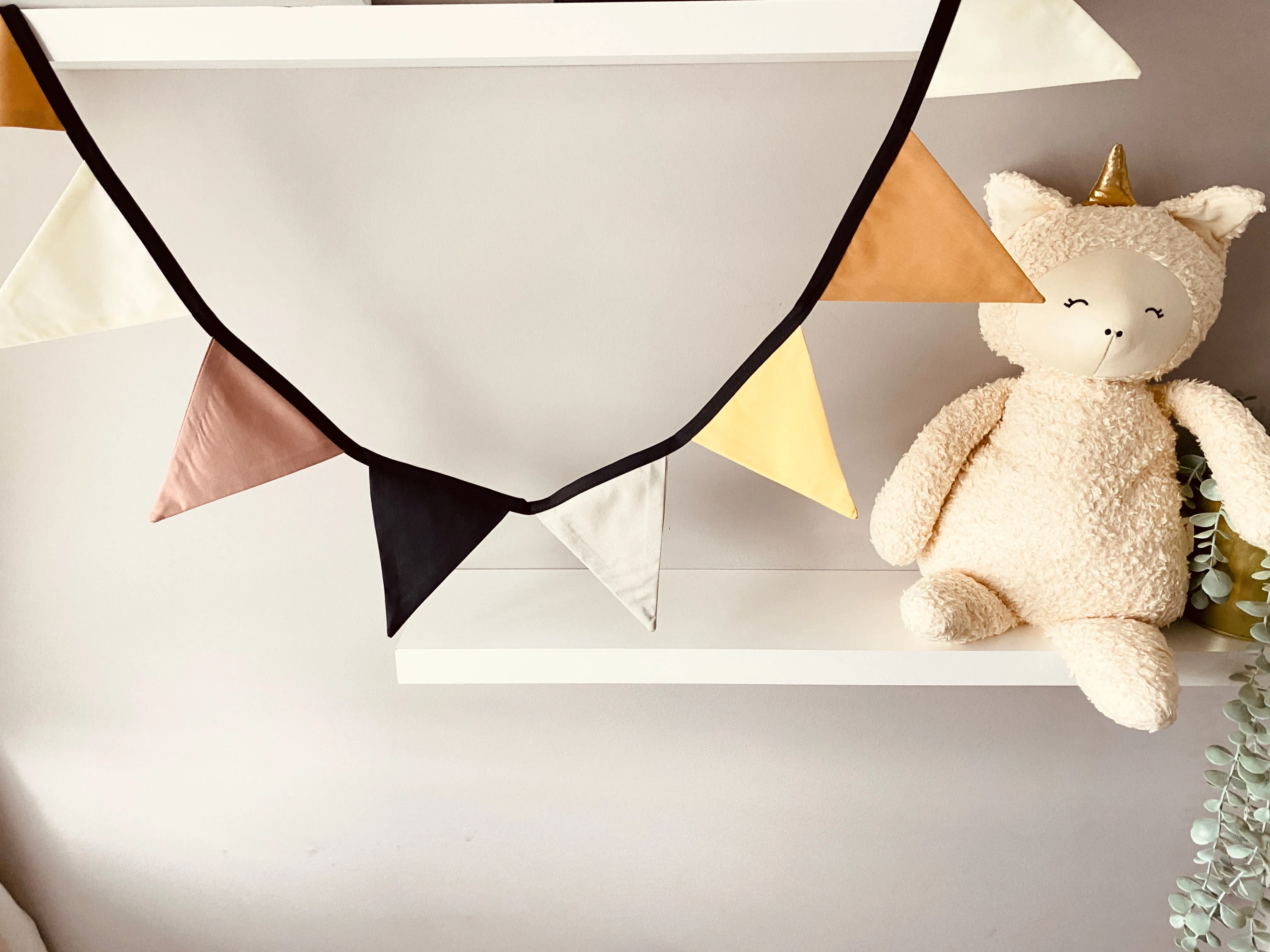 Bunting Garland - Sacha