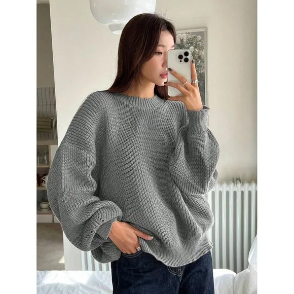 Crew neck knit sweater oversized