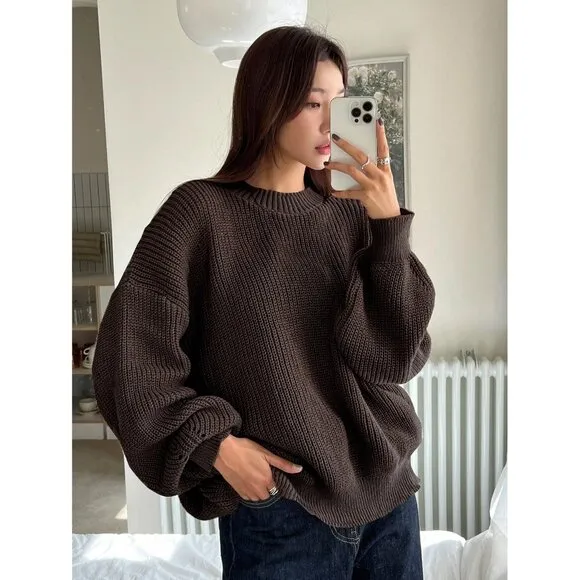Crew neck knit sweater oversized