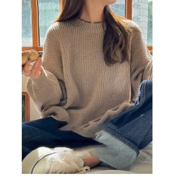 Crew neck knit sweater oversized
