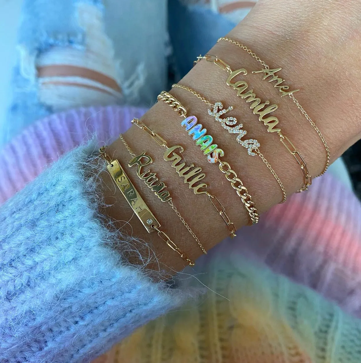 Cutout Gold Name Bracelet