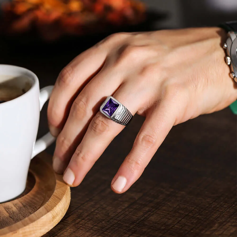 Elegant Men's Ring 925K Solid Sterling Silver & Gemstone