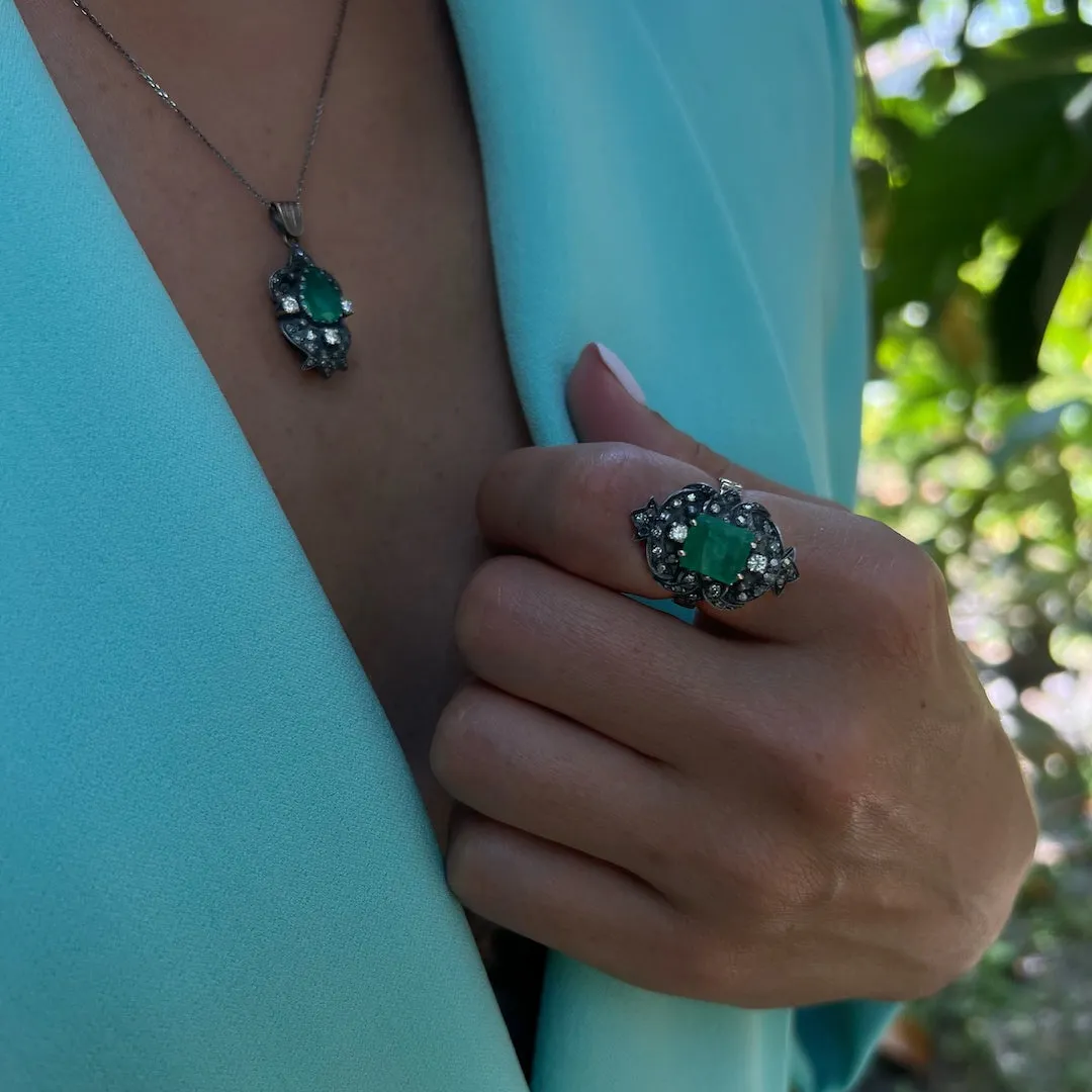 Emerald Vintage Ring