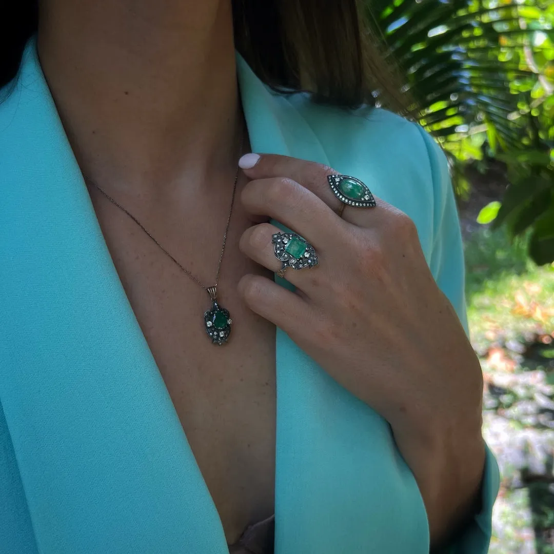 Emerald Vintage Ring