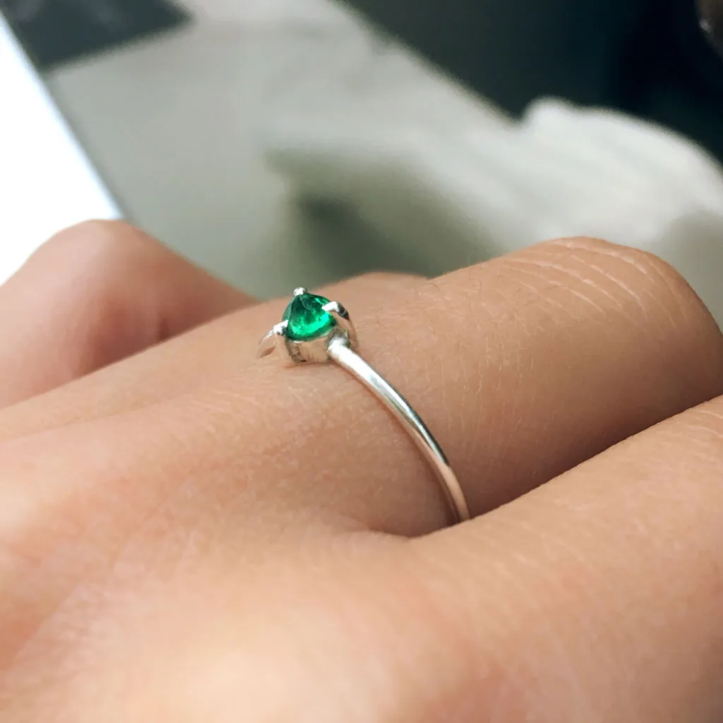 ESSET RING EMERALD