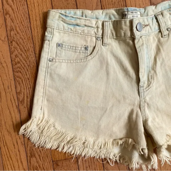 Free People Cut Off Shorts 28 Bleached White