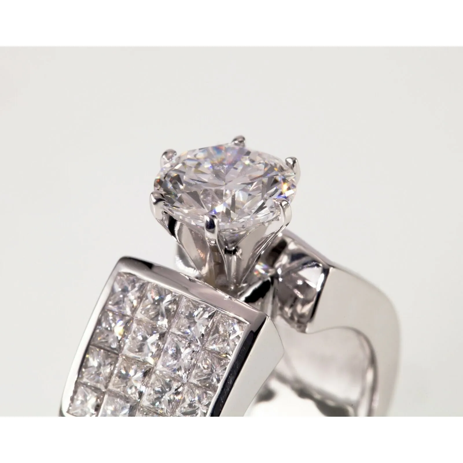 Gorgeous 1.71 Carat D Color Round Diamond Solitaire Ring Princess Accents Size 5