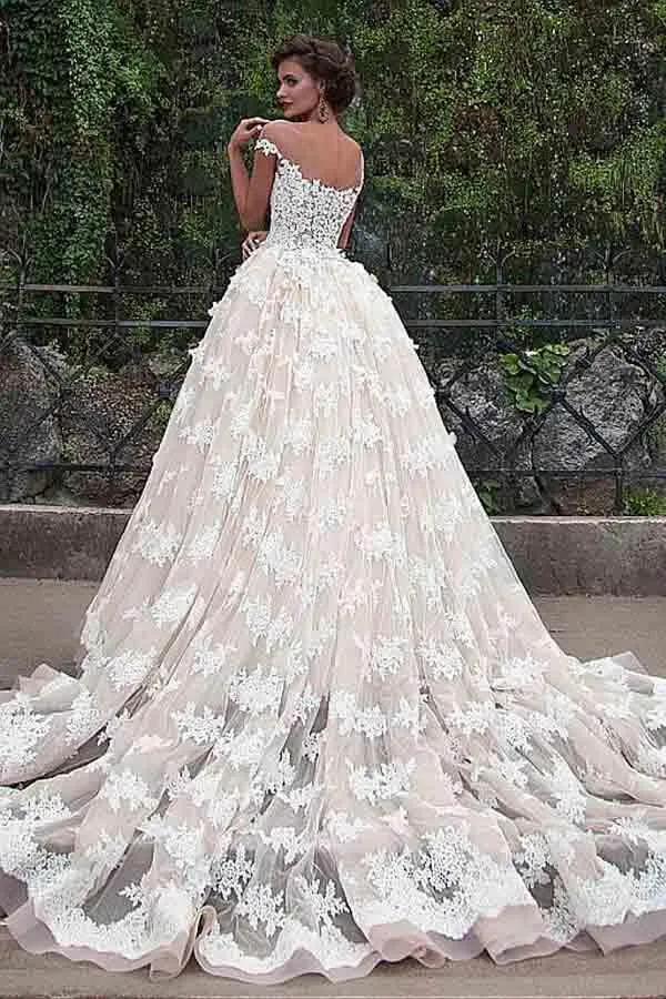 Gorgeous Ball Gown Cap Sleeves Wedding Dresses With Lace Appliques, MW993