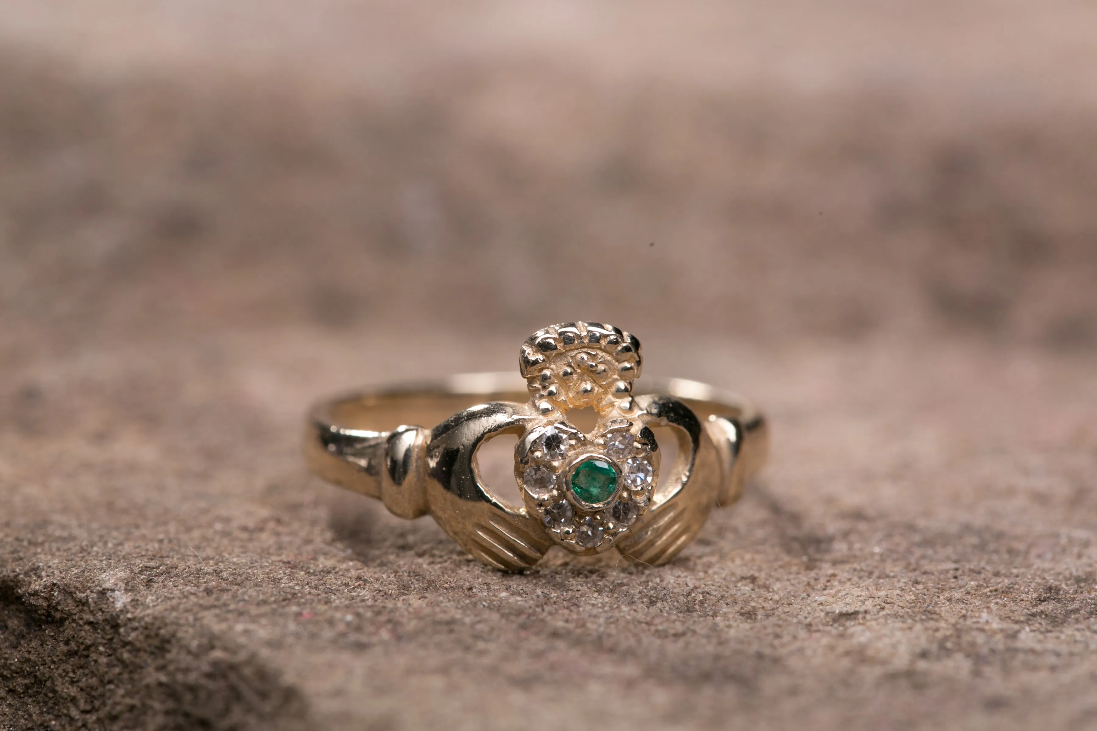 Ladies 14K Claddagh Ring set with Emerald and Diamonds