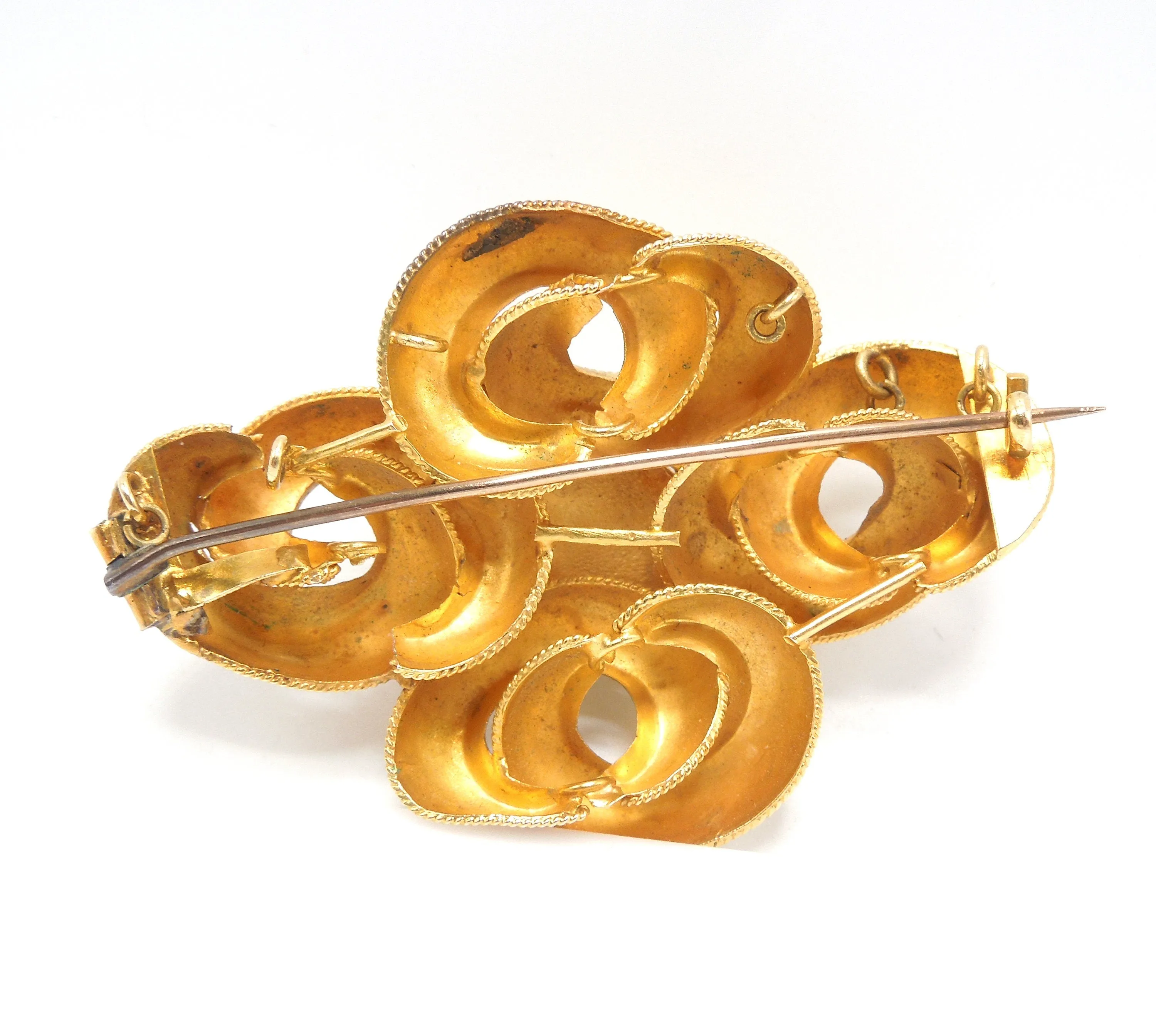 Large 14K Yellow Gold Lover's Knot Brooch with Oval Pink-Red Tourmaline (Rubellite)