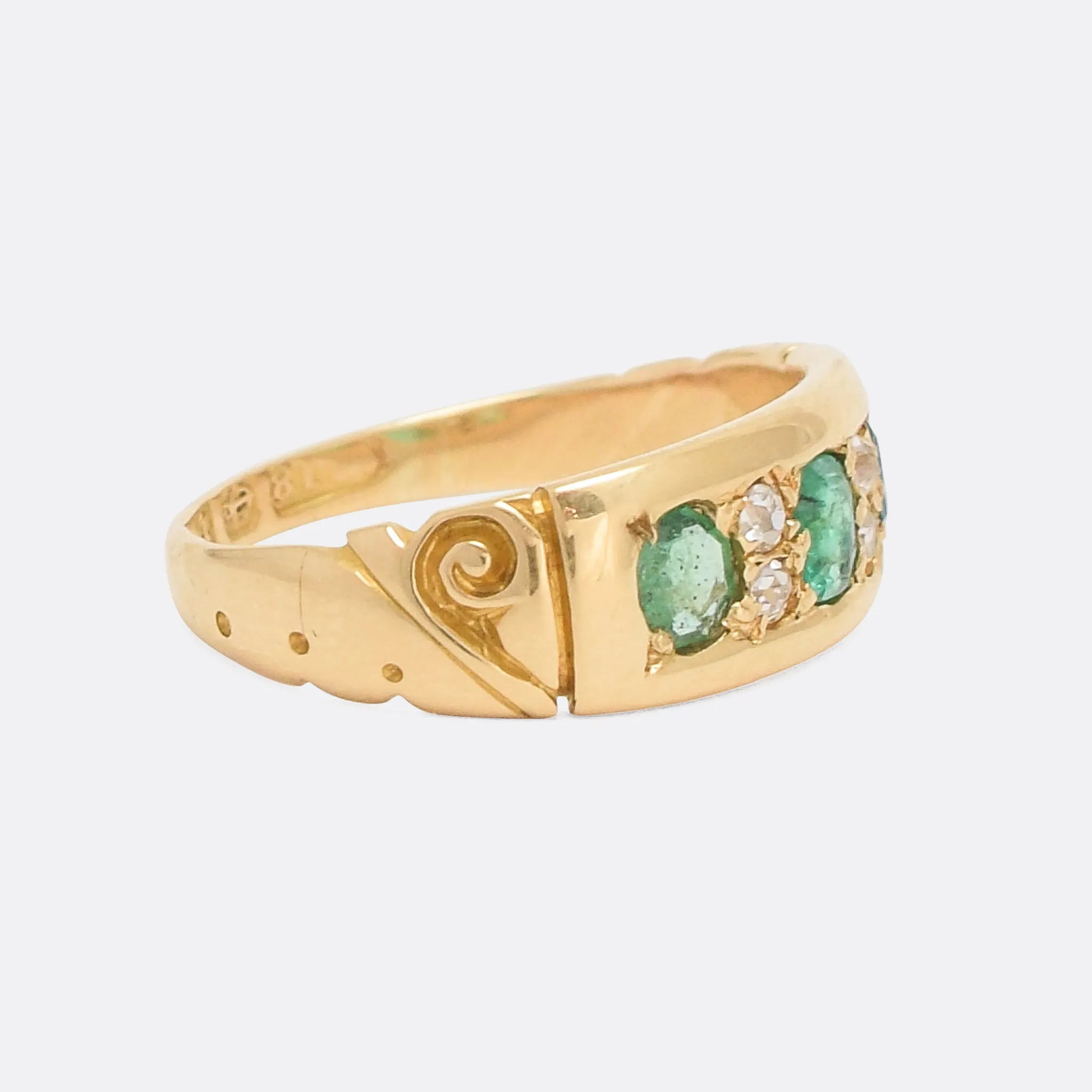 Late Victorian Emerald & Diamond Gypsy Ring